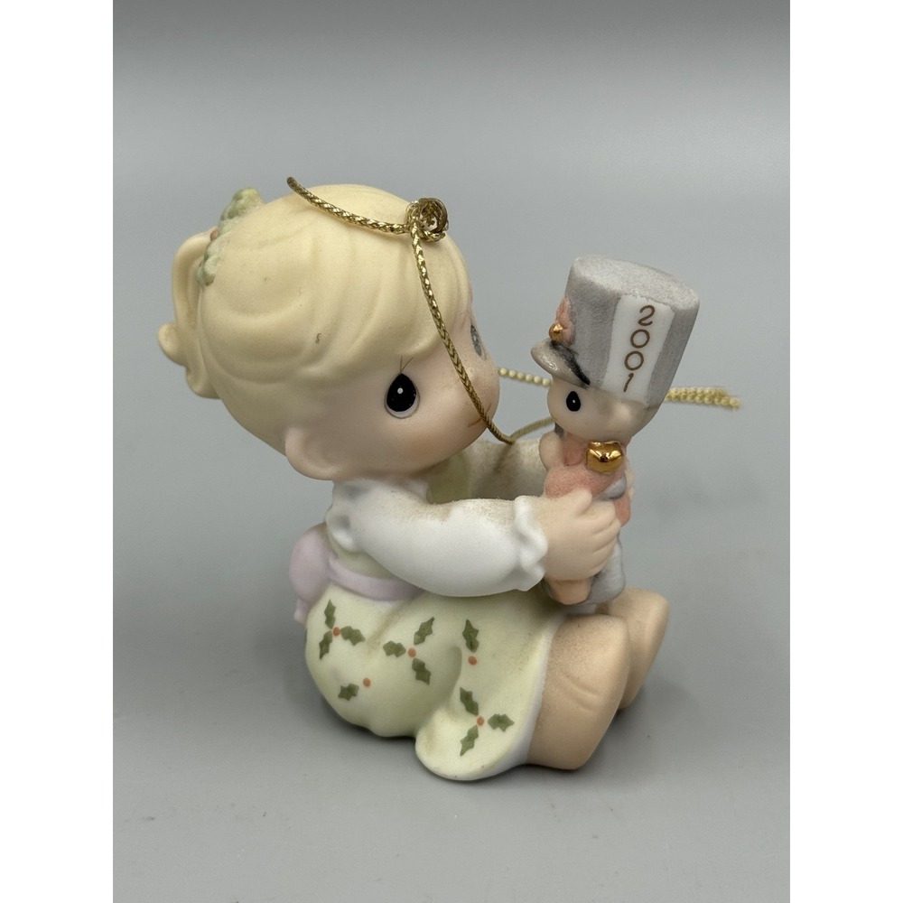 2001 Precious Moments 877441 May Your Christmas Begin With Bang Ornament No Box